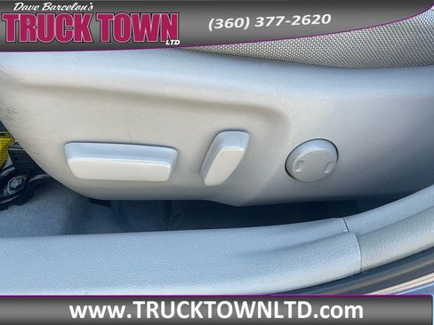 Used 2015 Toyota Camry LE FWD image 33