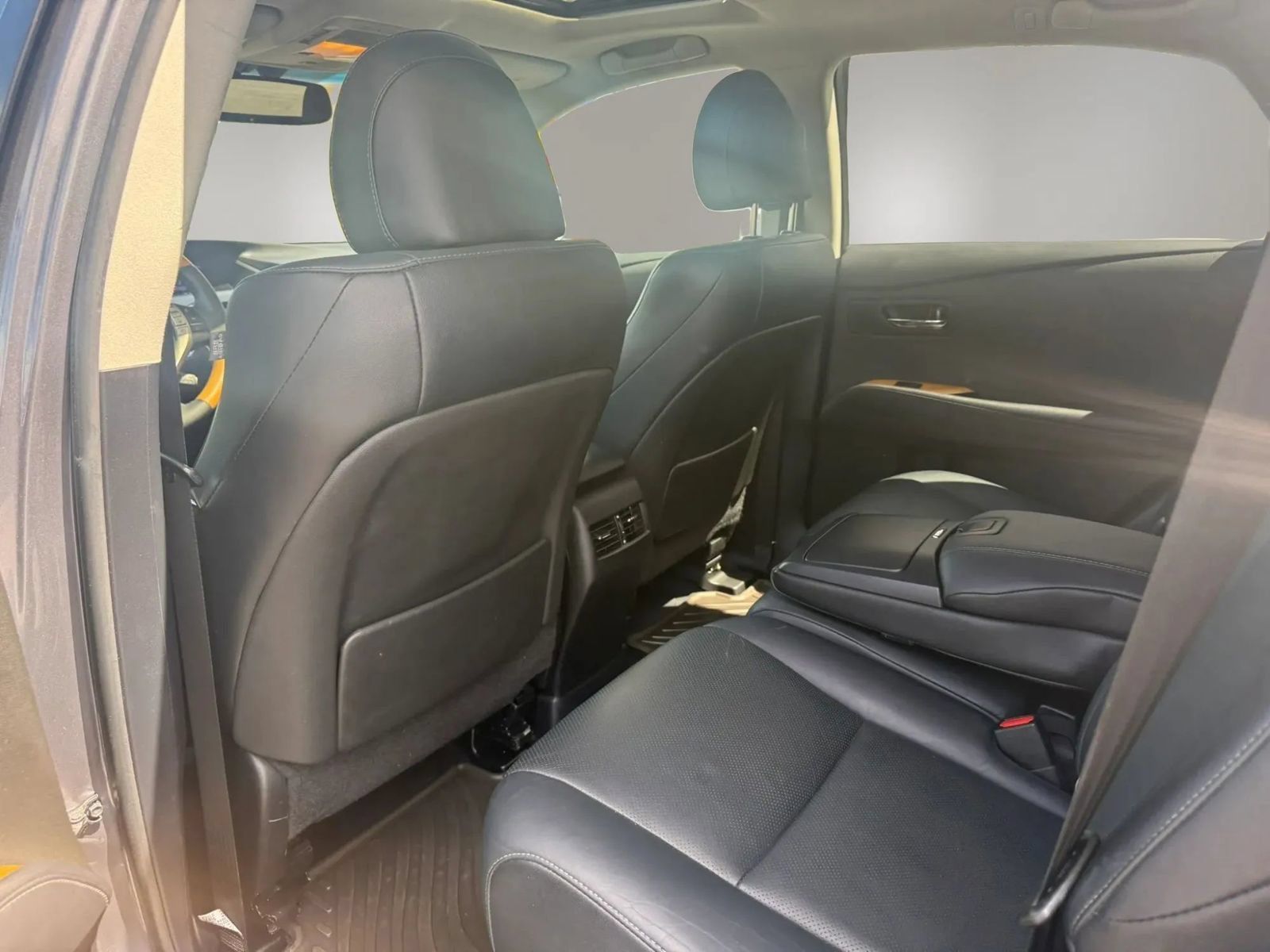 Used 2015 Lexus RX 450h AWD image 37