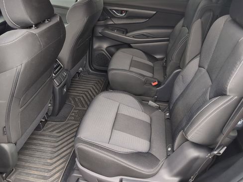 Used 2023 Subaru Ascent Premium w/ Convenience Package image 12
