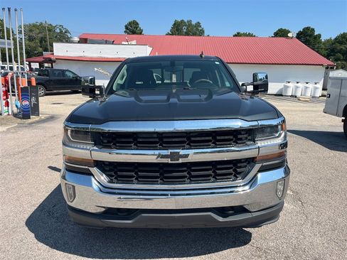 Used 2017 Chevrolet Silverado 1500 LT w/ All Star Edition AWD/4WD image 7