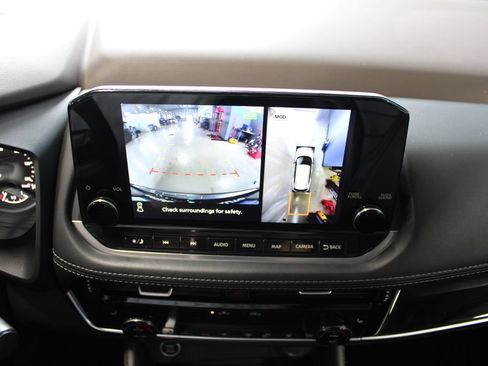 Used 2023 Nissan Rogue SL w/ SL Premium Package FWD image 15