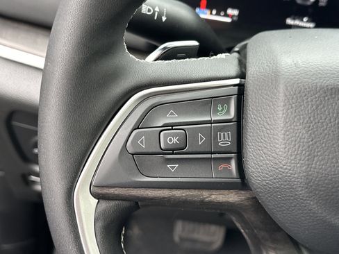 New 2026 Jeep Grand Cherokee Altitude image 10