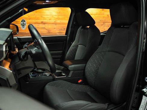 Used 2025 Toyota Tacoma SR5 AWD/4WD image 9