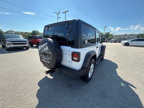 Certified 2023 Jeep Wrangler Sport AWD/4WD image 5