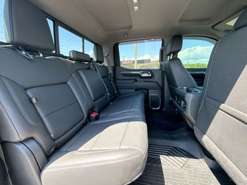 Used 2022 Chevrolet Silverado 1500 LT Trail Boss w/ LT Trail Boss Premium Package image 12