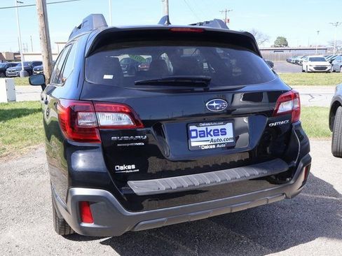 Used 2018 Subaru Outback 2.5i Limited w/ Popular Package #2 image 12