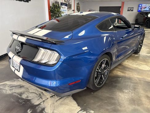 Used 2017 Ford Mustang GT Premium w/ Equipment Group 401A RWD image 7