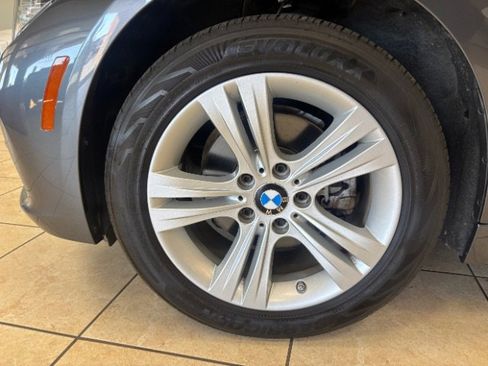Used 2018 BMW 330i Sedan RWD image 13