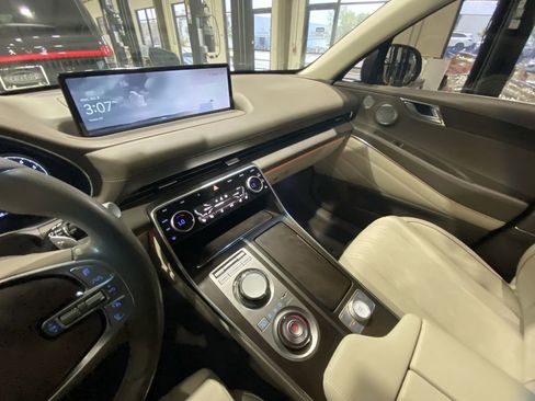 Used 2023 Genesis GV80 3.5T w/ Advanced Package AWD/4WD image 8