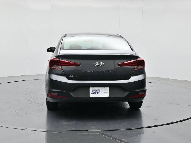 Used 2020 Hyundai Elantra SE FWD image 8