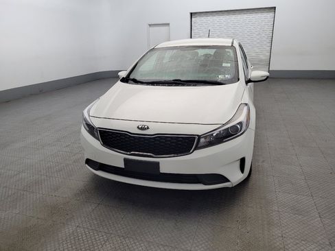 Used 2017 Kia Forte LX image 15