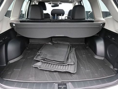 Used 2023 Subaru Forester Limited image 5