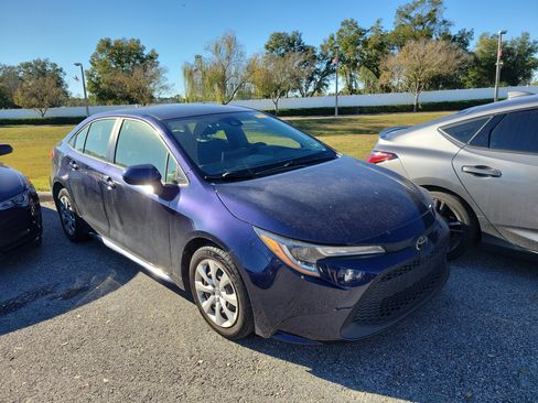 Used 2020 Toyota Corolla LE image 6