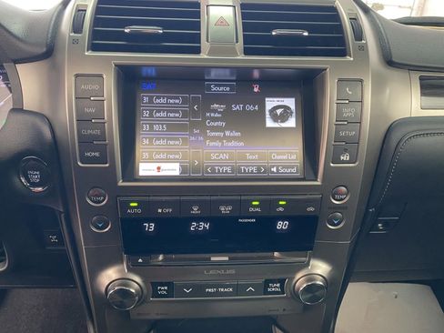 Used 2018 Lexus GX 460 Premium w/ Navigation Package image 24