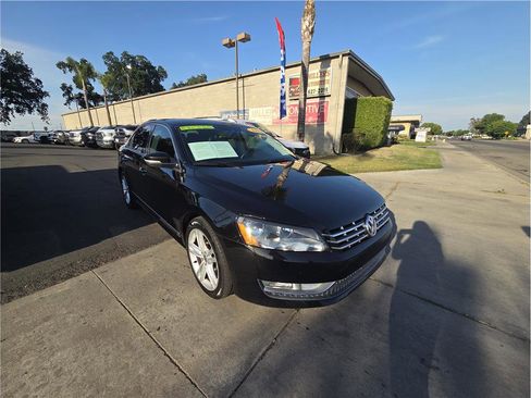 Used 2015 Volkswagen Passat TDI SEL Premium FWD image 3