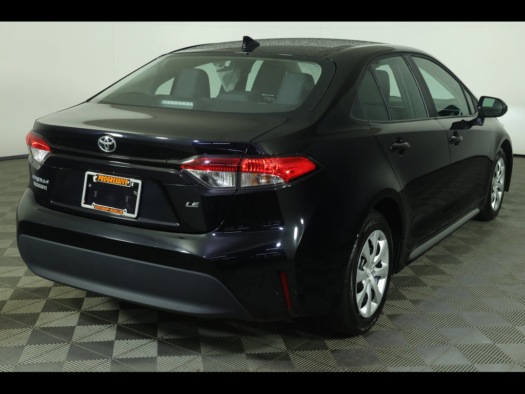 Used 2025 Toyota Corolla LE FWD image 15