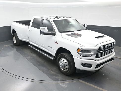 Used 2023 RAM 3500 Laramie image 35