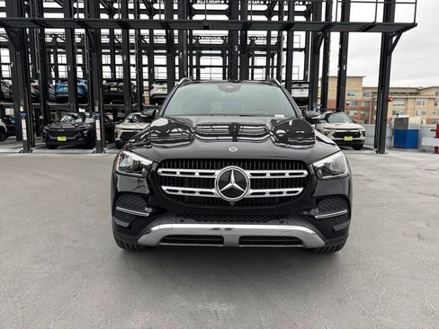 Used 2025 Mercedes-Benz GLE 450e 4MATIC image 2
