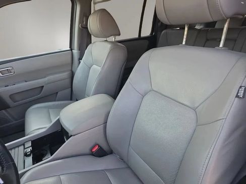 Used 2010 Honda Pilot Touring image 39