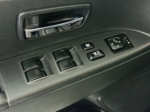 Used 2024 Mitsubishi Outlander Sport SE image 18