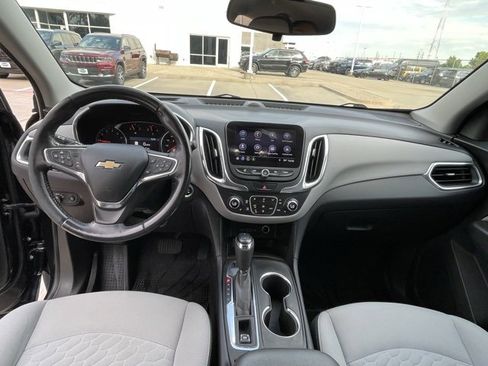 Used 2020 Chevrolet Equinox LT image 16