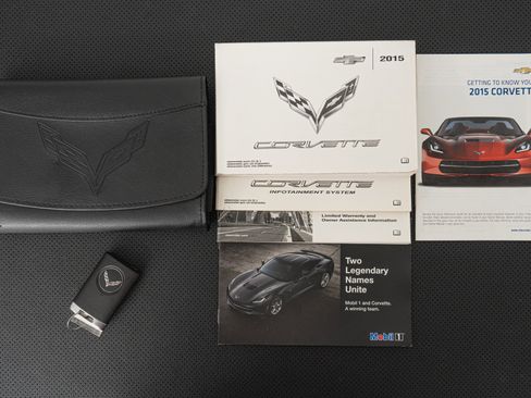 Used 2015 Chevrolet Corvette Z06 w/ 3LZ Preferred Equipment Group image 21