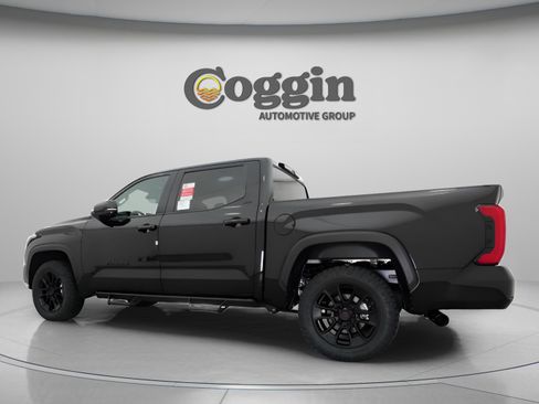 New 2026 Toyota Tundra SR5 AWD/4WD image 9