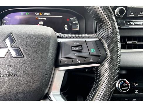 Used 2024 Mitsubishi Outlander Ralliart image 22