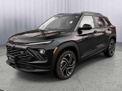 Used 2025 Chevrolet TrailBlazer RS w/ Convenience Package image 17