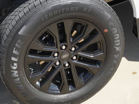 Used 2024 Ford F150 XLT w/ Equipment Group 302A MID RWD image 11