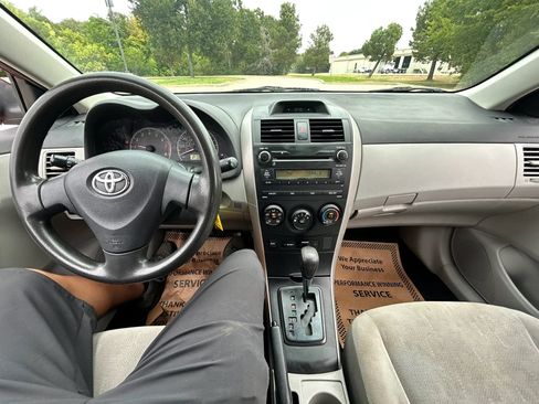 Used 2013 Toyota Corolla L FWD image 15