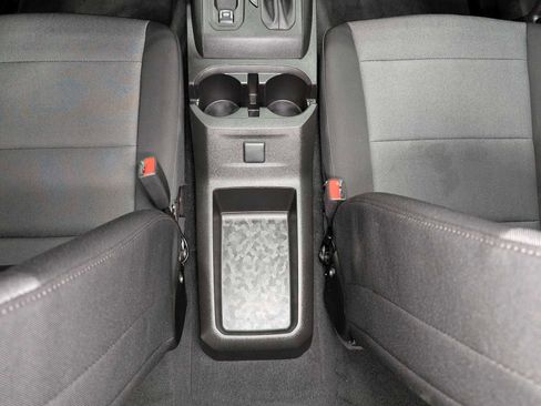 Used 2023 Chevrolet Colorado W/T RWD image 19