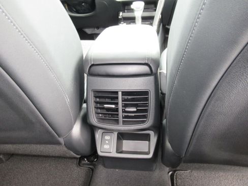 Used 2024 Kia Seltos S FWD image 30