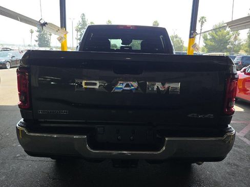 Used 2025 RAM 2500 Big Horn AWD/4WD image 5