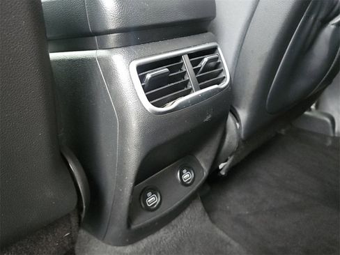 Used 2022 Hyundai Santa Fe SEL image 28