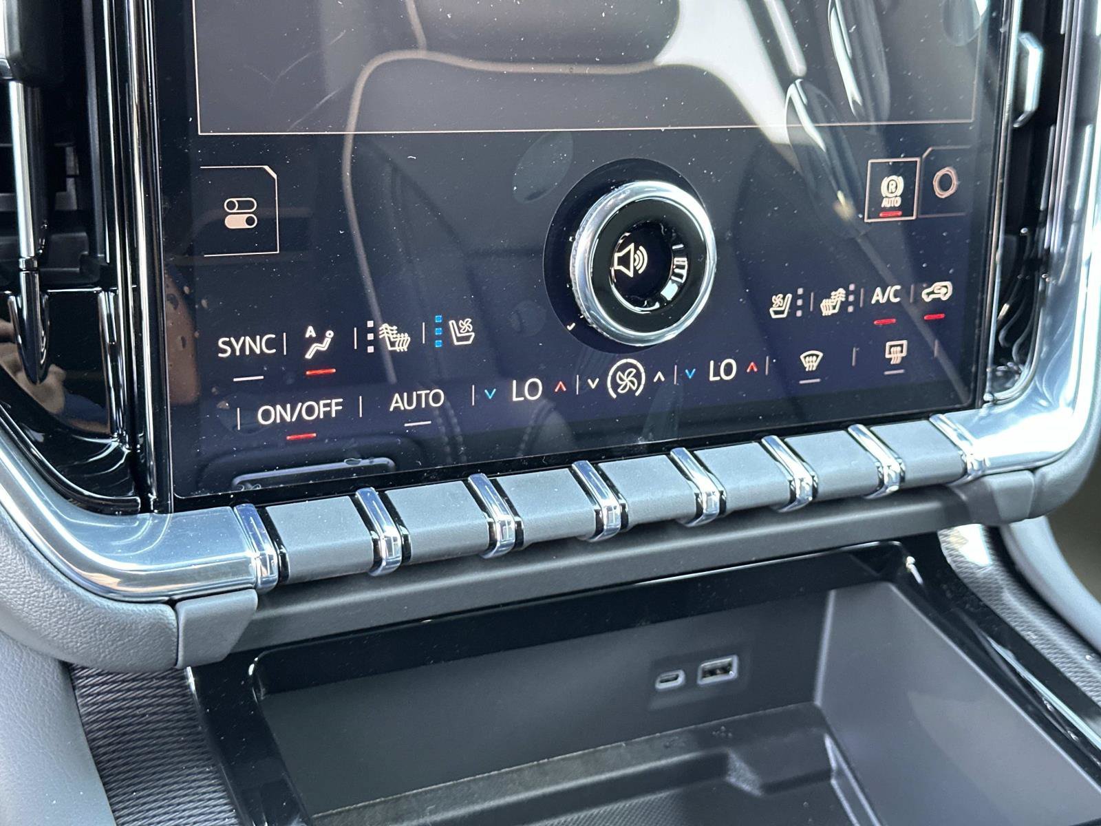 New 2027 GMC Yukon Elevation w/ Elevation Premium Package RWD image 15