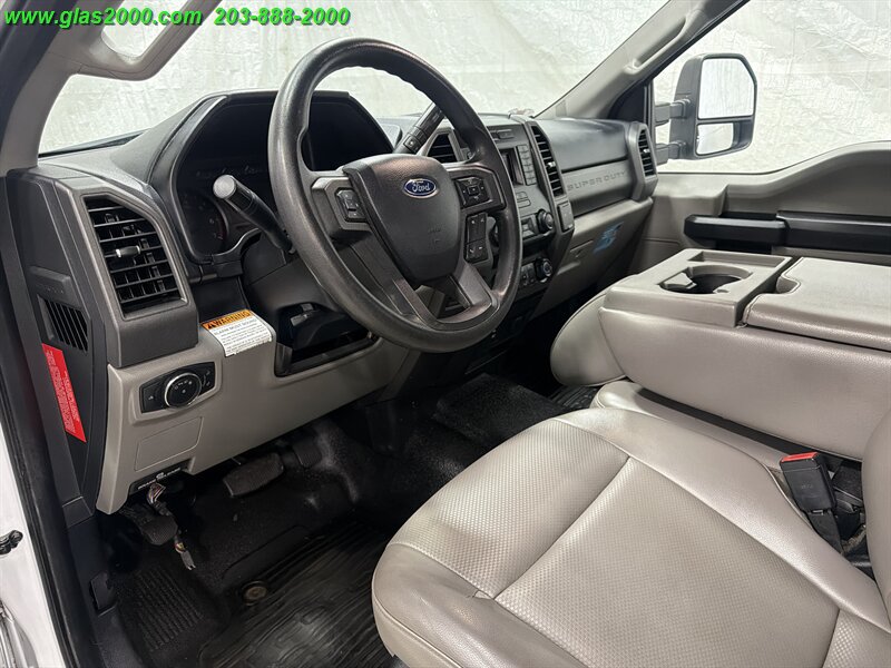 Used 2020 Ford F250 XL AWD/4WD image 3