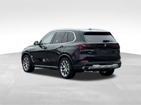 Certified 2024 BMW X5 xDrive50e w/ Premium Package image 5