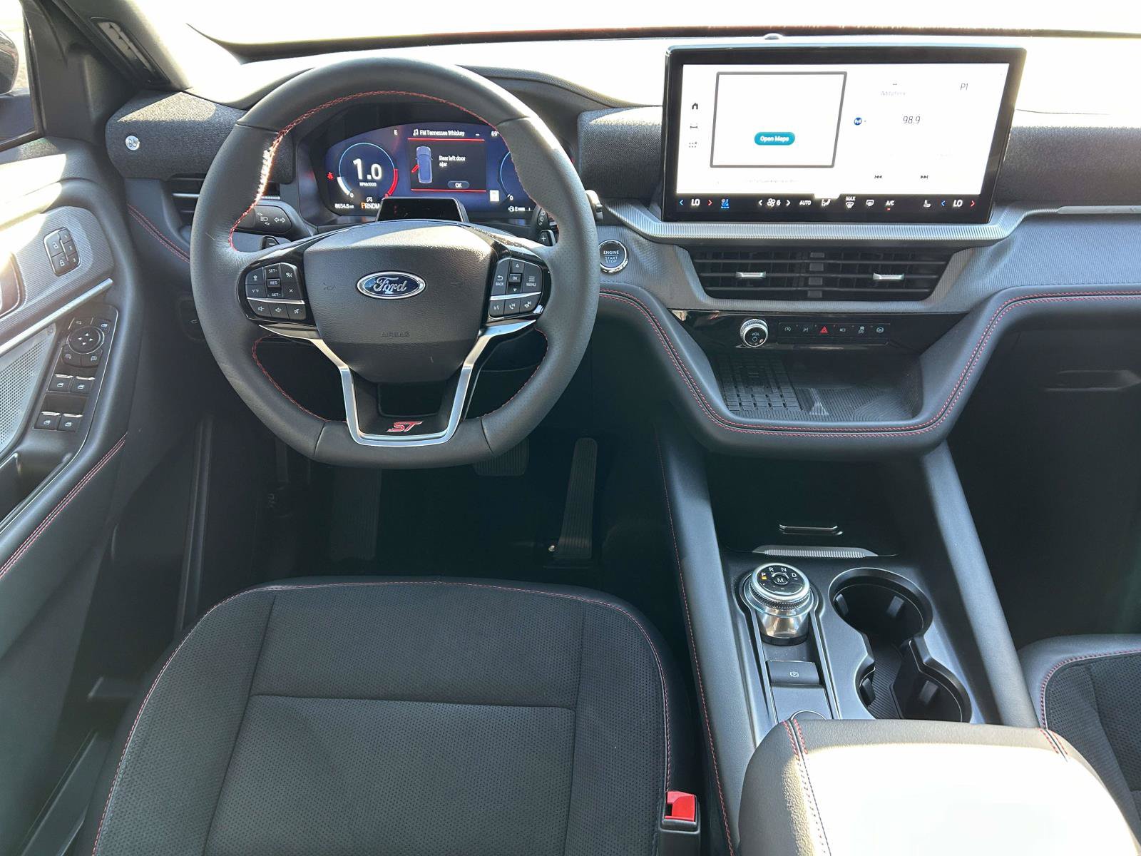 Used 2025 Ford Explorer ST AWD/4WD image 11