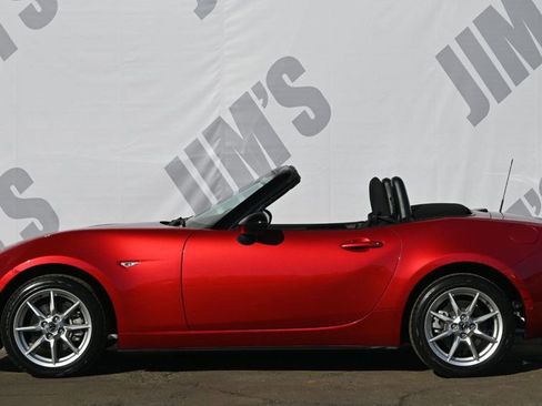 Used 2017 MAZDA MX-5 Miata Sport image 7