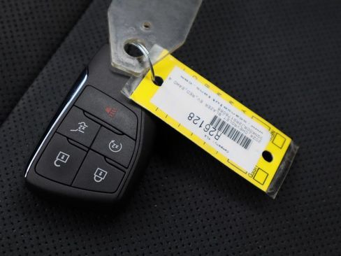 Certified 2024 Chevrolet Blazer EV RS AWD/4WD image 33