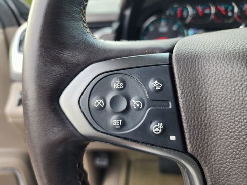 Used 2016 Chevrolet Suburban LT image 33