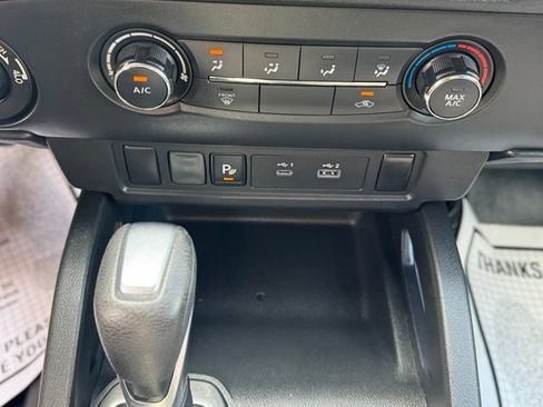 Used 2022 Nissan Frontier S w/ Technology Package AWD/4WD image 16