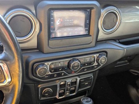 Used 2018 Jeep Wrangler Unlimited Sahara w/ Cold Weather Group image 20