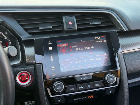 Used 2018 Honda Civic Si image 11