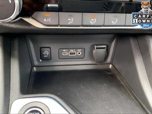 Used 2025 Nissan Sentra SV FWD image 30