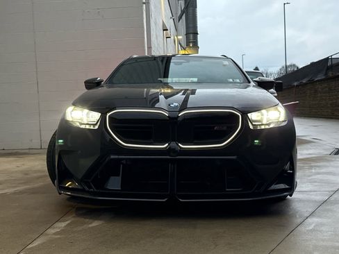 New 2026 BMW M5 Touring image 2