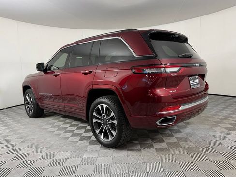 Used 2023 Jeep Grand Cherokee Overland AWD/4WD image 10