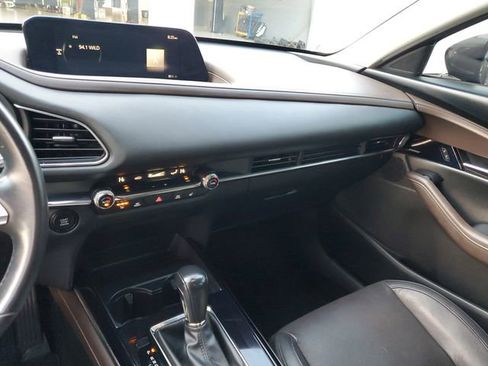 Used 2021 MAZDA CX-30 FWD 2.5 S w/ Premium Package image 27