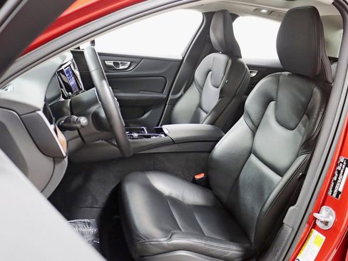 Used 2023 Volvo S60 T8 Plus AWD/4WD image 25
